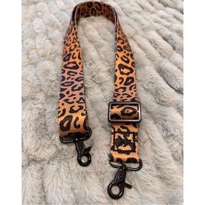 Thread Wallet Bag Strap - Cheetah